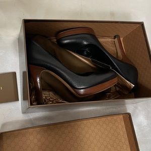Gucci heels 100% authentic 5,5B euc womens leather classic